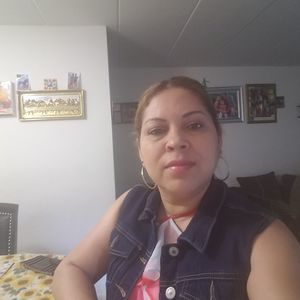 Meet your Posher, Esperanzaserrano